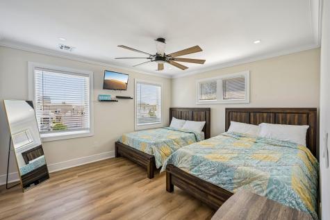 65 Sylvia Place Manahawkin NJ 08050