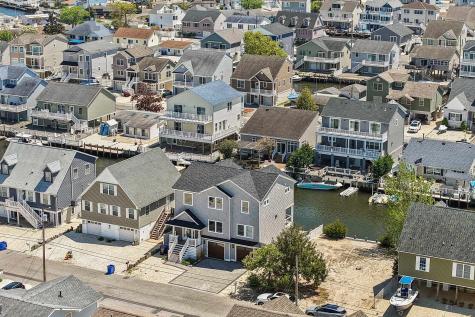 65 Sylvia Place Manahawkin NJ 08050