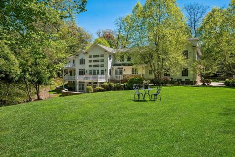 9 Bishops Lane Millburn NJ 07078