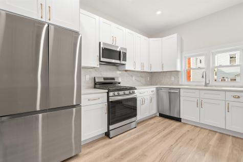13 East 32nd Street Bayonne NJ 07002