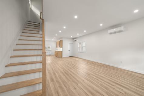 13 East 32nd Street Bayonne NJ 07002