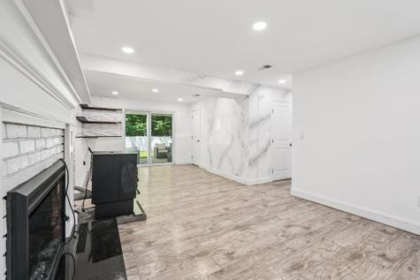 34 Oklahoma Drive Hopatcong NJ 07843