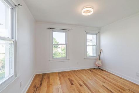 179 Hobart Avenue Bayonne NJ 07002