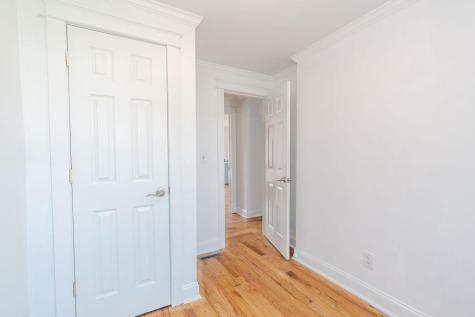 179 Hobart Avenue Bayonne NJ 07002
