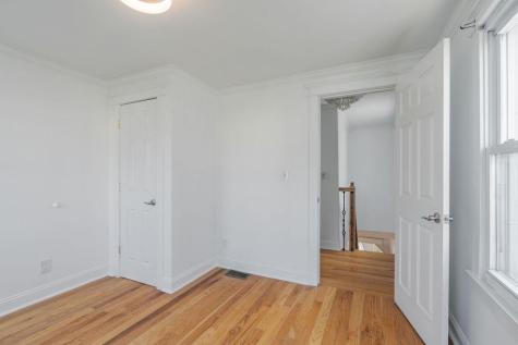 179 Hobart Avenue Bayonne NJ 07002