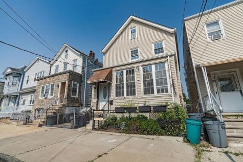 179 Hobart Avenue Bayonne NJ 07002