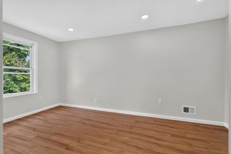 47 West 51st Street Bayonne NJ 07002