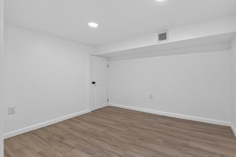 47 West 51st Street Bayonne NJ 07002