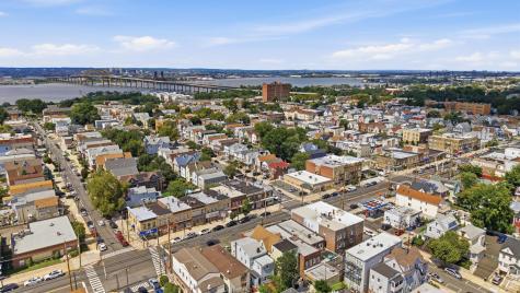 47 West 51st Street Bayonne NJ 07002