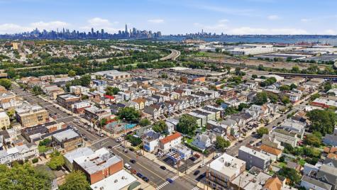 47 West 51st Street Bayonne NJ 07002