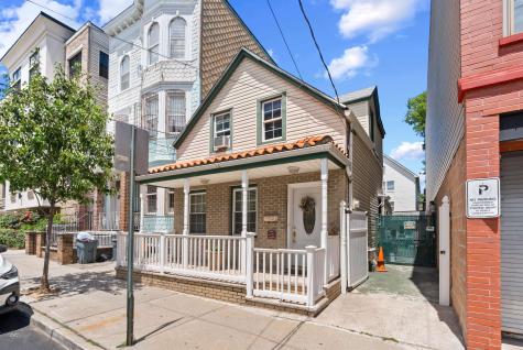 134 36th Street Union City NJ 07087