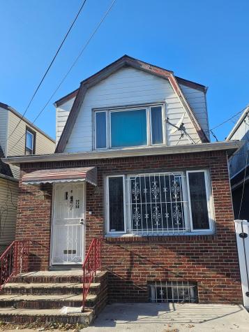 7 Casper Court Jersey City NJ 07305-1418