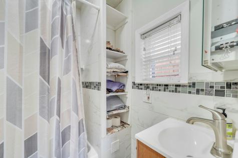 6 Corbin Avenue Jersey City NJ 07306