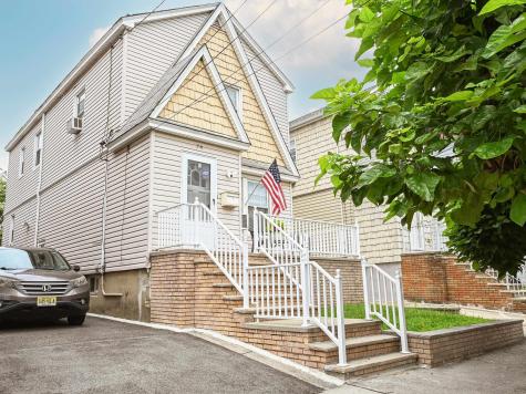 74 West 56th Street Bayonne NJ 07002-4914