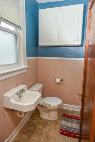 74 West 56th Street Bayonne NJ 07002-4914
