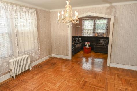 74 West 56th Street Bayonne NJ 07002-4914