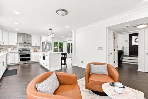 19 Hillside Road Manalapan Township NJ 07726