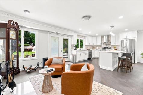 19 Hillside Road Manalapan Township NJ 07726
