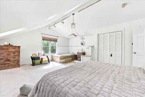 19 Hillside Road Manalapan Township NJ 07726