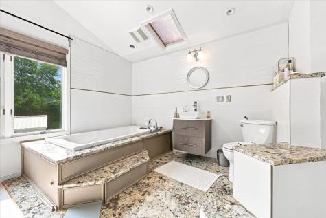 19 Hillside Road Manalapan Township NJ 07726