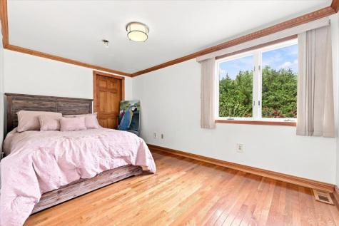 19 Hillside Road Manalapan Township NJ 07726