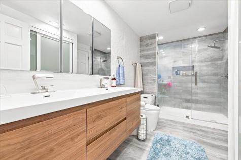 19 Hillside Road Manalapan Township NJ 07726