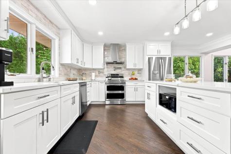 19 Hillside Road Manalapan Township NJ 07726