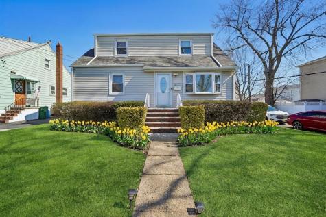 847 Dennis Place Linden NJ 07036