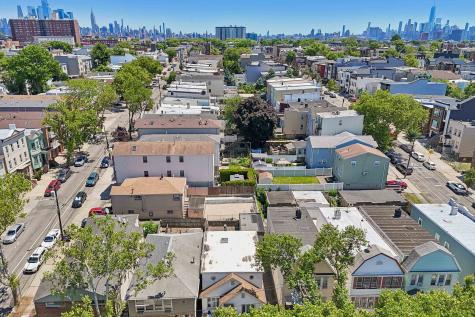 126 Nelson Avenue Jersey City NJ 07307