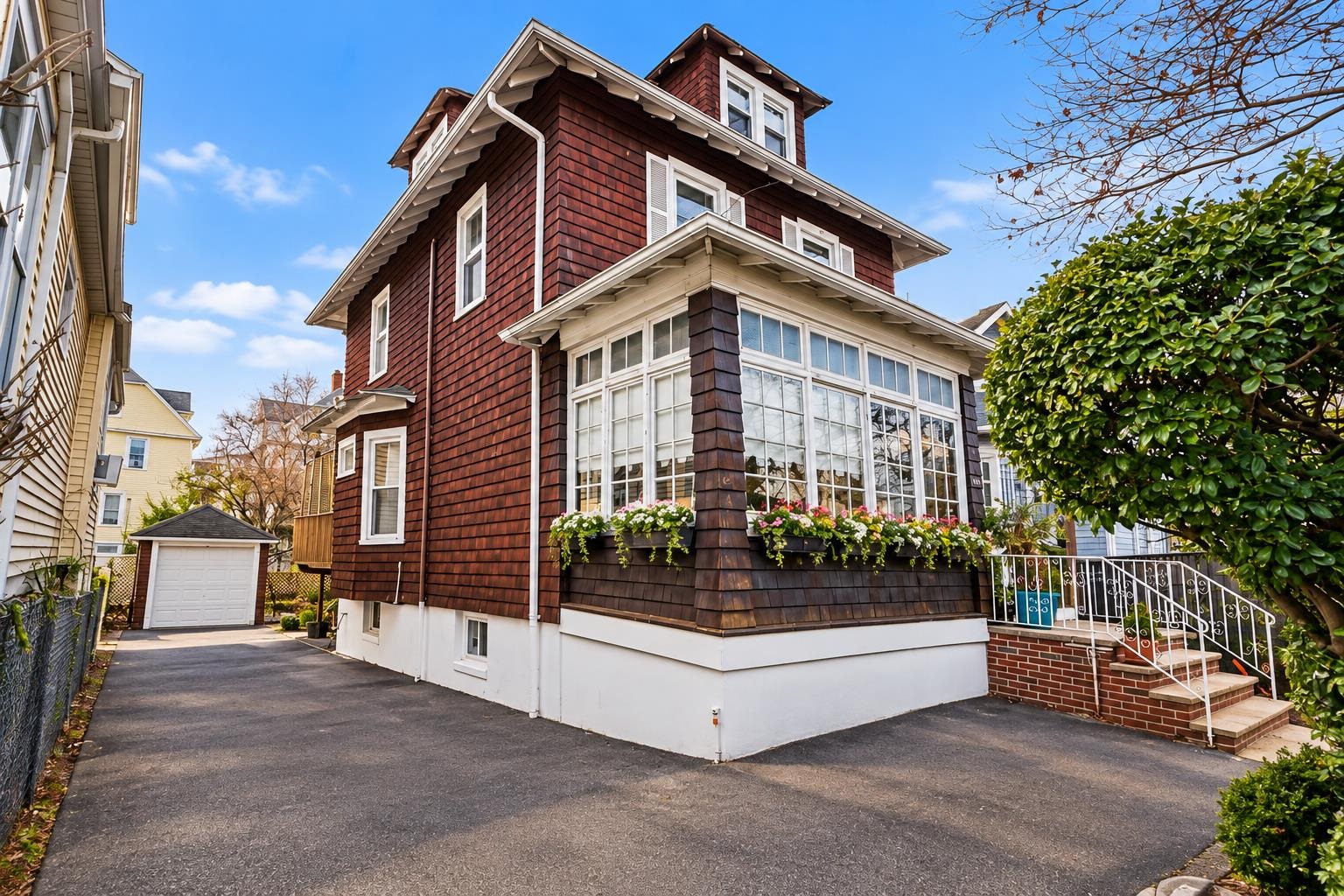 233 76th Street North Bergen NJ 07047