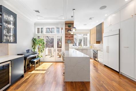 809 Bloomfield Street Hoboken NJ 07030