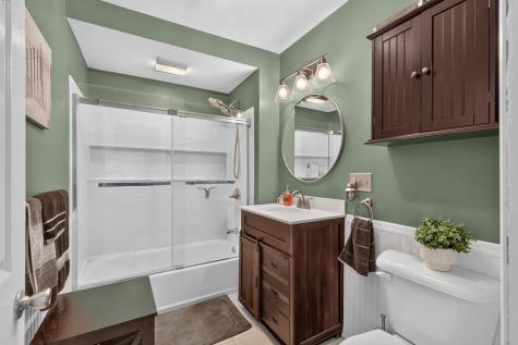 14 W 52nd Street Bayonne NJ 07002