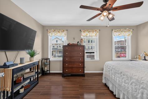 14 W 52nd Street Bayonne NJ 07002