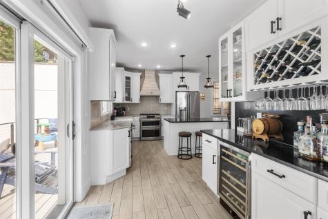 5 75th Street North Bergen NJ 07047