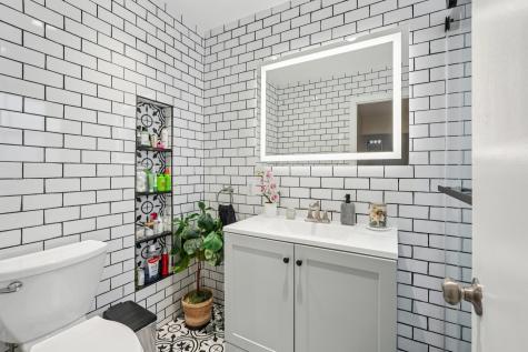 513 70th Street Guttenberg NJ 07093