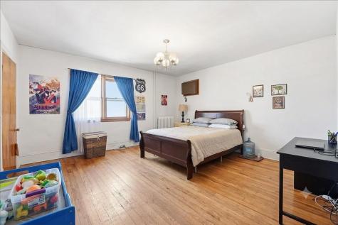 24 East 33rd Street Bayonne NJ 07002