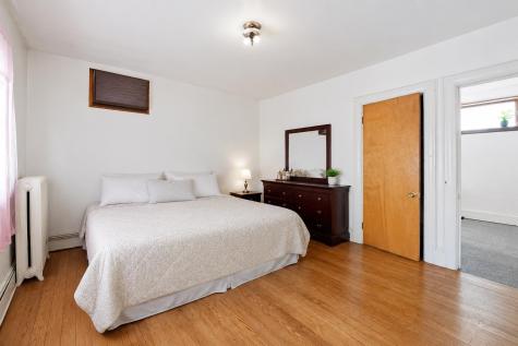 24 East 33rd Street Bayonne NJ 07002