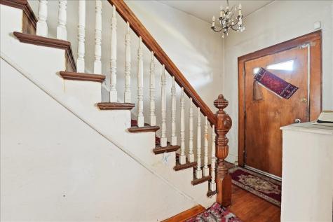24 East 33rd Street Bayonne NJ 07002