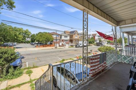 24 East 33rd Street Bayonne NJ 07002
