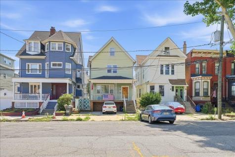 24 East 33rd Street Bayonne NJ 07002