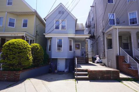430 Avenue E Bayonne NJ 07002
