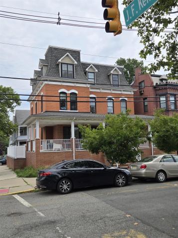 105 W 8th Street Bayonne NJ 07002