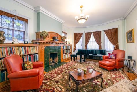 895 Summit Avenue Jersey City NJ 07307