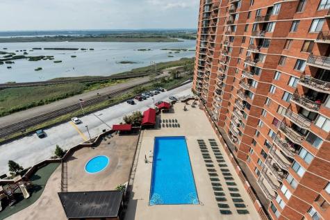 2138 Harmon Cove Tower Secaucus NJ 07094
