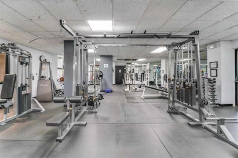 2138 Harmon Cove Tower Secaucus NJ 07094