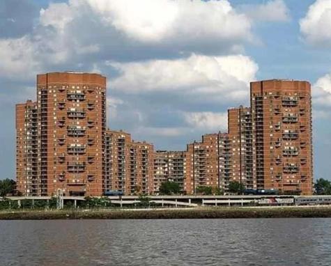 2138 Harmon Cove Tower Secaucus NJ 07094