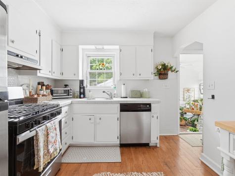 2025 Hill Top Road Scotch Plains Twp NJ 07076