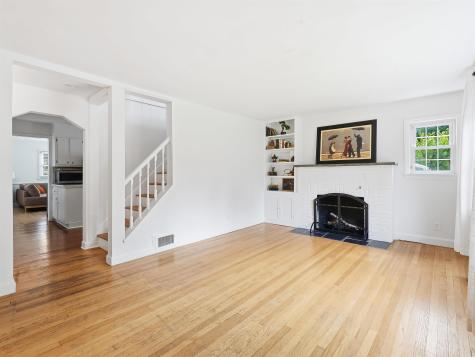 2025 Hill Top Road Scotch Plains Twp NJ 07076