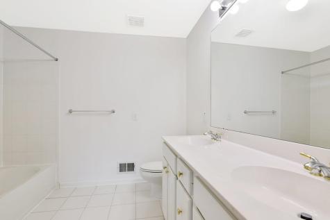 12 Alexander Court Jersey City NJ 07305