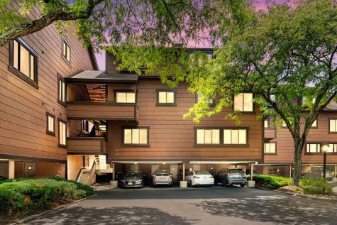 261 Sunset Key Secaucus NJ 07094
